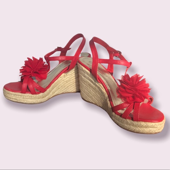 👠SALE 2/$12.00‼️ CharmingCHARLIE Women’s Red Sandal Wedge High Heels size 7 - Picture 3 of 4